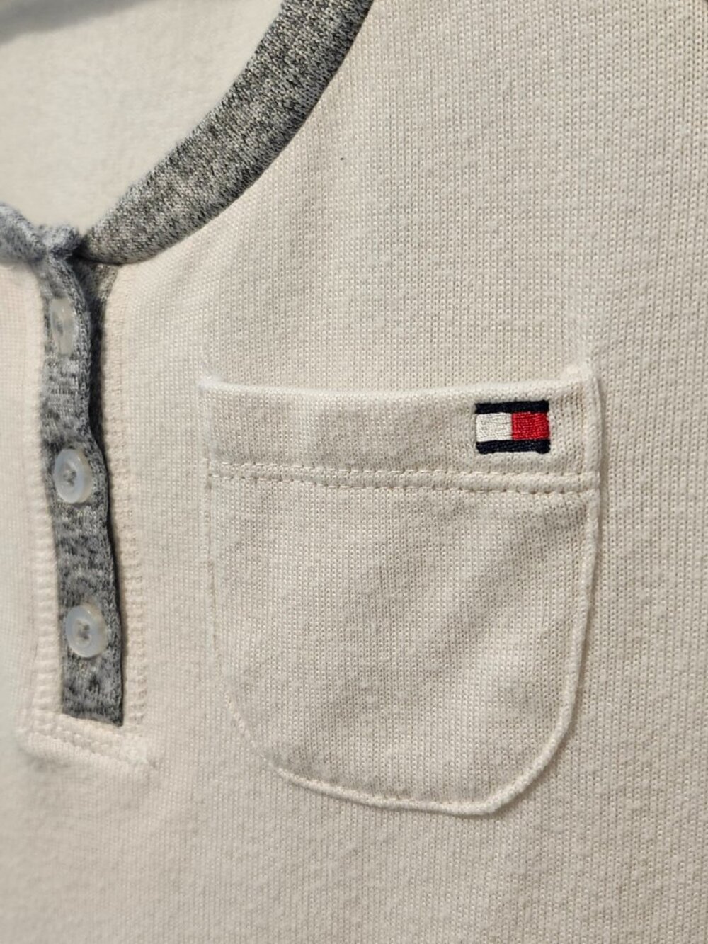 Tommy Hilfiger Two‑Tone Long Sleeve Henley Top – Cream & Gray – Size S – EUC - Picture 3 of 7